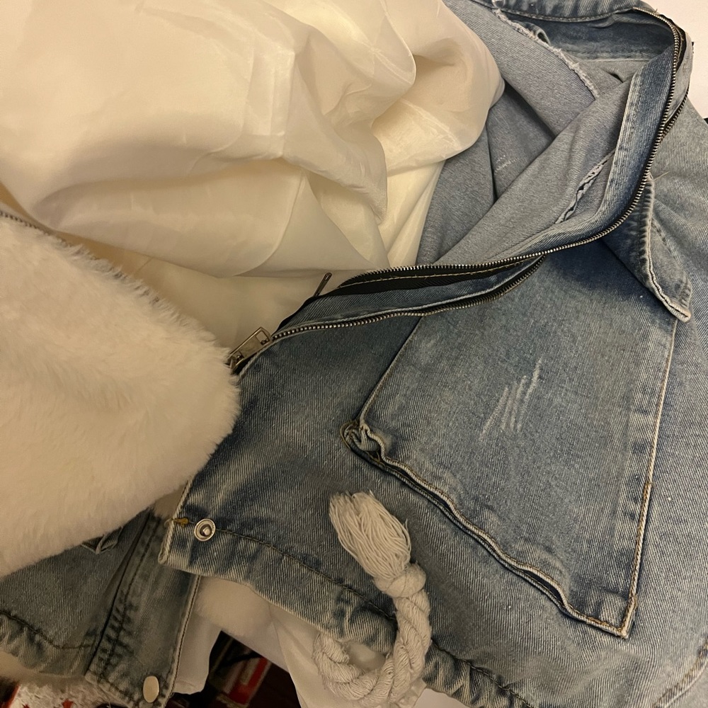 Trendy Coat - image 3